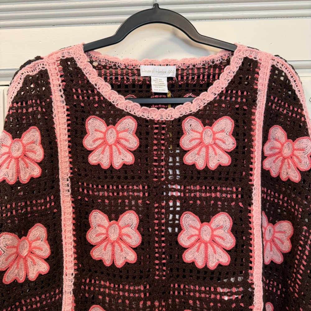 One size S-XL Pink and Brown Bow Crochet Sweater with Fringe - Picture 4 of 5